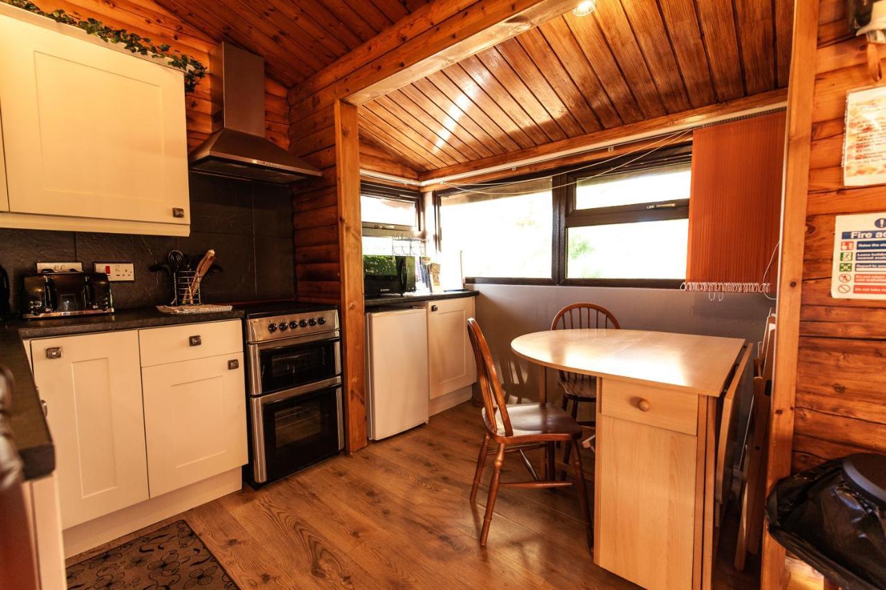 Stunning Log Cabin With Garden In Snowdonia - Hosted By Seren Short Stays Trawsfynydd Kültér fotó